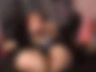 Sarsei MILF webcam performer live streaming