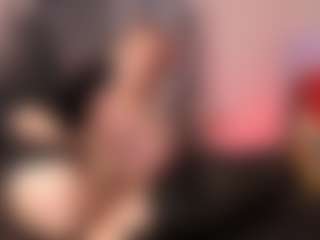 Live cam show with Sarsei - Petite MILF on eurowanks.com