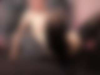 Sarsei MILF webcam performer live streaming