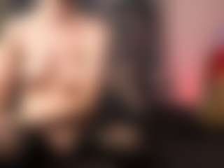 Sarsei MILF webcam performer live streaming