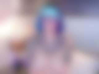 Live cam show with Annie - Bi on livesuperchat.net