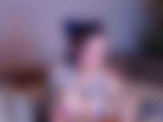 Live cam show with Annie - Cumslut on Lustler