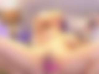 Live cam show with Annie - Joi on liverealitysex.com