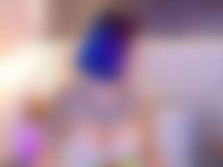 Live cam show with Annie - Slender on livesexfox.com