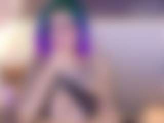 Live cam show with Annie - Deepthroat on Camsoda