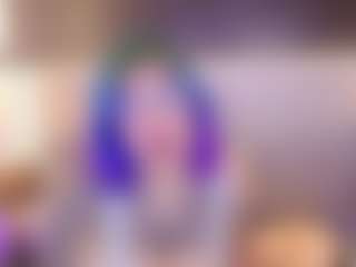 Live cam show with Annie - Brown Eyes on CamClone