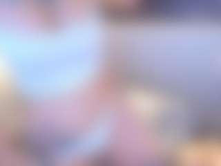 Live cam show with Annie - Lovense on studioflirtlive.com