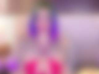 Live cam show with Annie - Brown Eyes Lovense on Camsoda