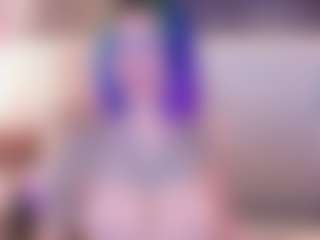 Live cam show with Annie - Brown Eyes Big Tits on Camsoda