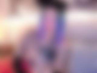 Live cam show with Annie - Spy Petite on Camsoda