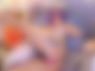 Live cam show with Annie - Skinny on madthumbs