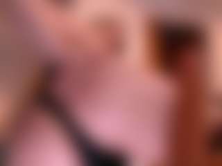 Tilly MILF webcam performer live streaming