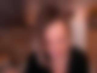 Tilly MILF webcam performer live streaming