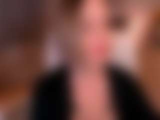 Live cam show with Tilly - Dirty Talk on Gym Cam Girls