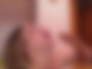 Live cam show with Tilly - Squirt Blonde Hair on xDating