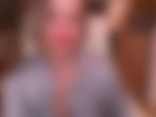 Tilly MILF webcam performer live streaming