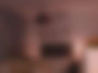 Live cam show with Tilly - Blonde Hair Middle Aged on Camsoda