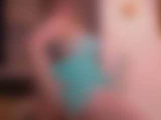 Live cam show with Tilly - Mature on Camsoda