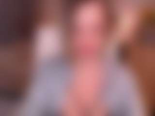 Live cam show with Tilly - Middle Aged on CamSodaAdn