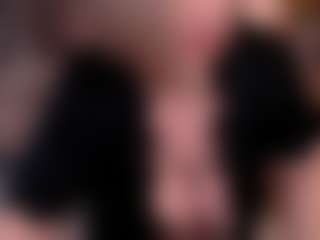 Live cam show with Tilly - Blonde Hair Amateur on StripNow