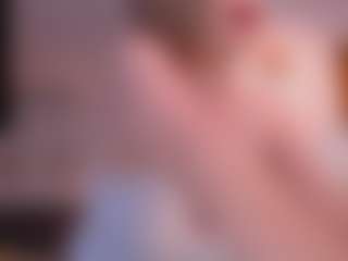Live cam show with Tilly - Shaved Pussy Mature on Streamer API