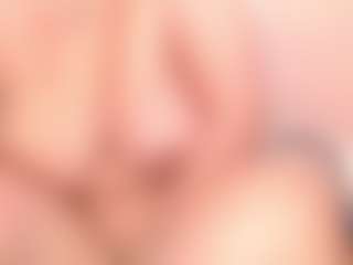 Tilly MILF webcam performer live streaming