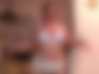 Live cam show with Tilly - Full Nudity on SpunkLive