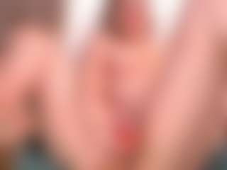 Live cam show with Tilly - Handjob on nudelive.tv