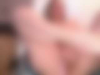 Tilly MILF webcam performer live streaming