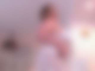 Live cam show with Tilly - Blonde Hair Middle Aged on Camsoda