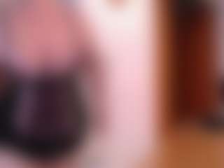 Live cam show with Tilly - Mature on SinfulBabes