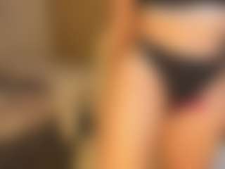 Live cam show with amber-disney - Mature on milfzrlive.com