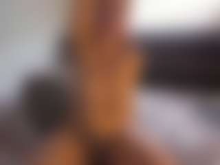 Live cam show with amber-disney - Middle Aged on Milfs Live