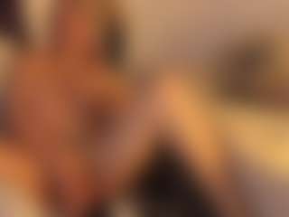 Live cam show with amber-disney - Amateur Mature on Camming Site