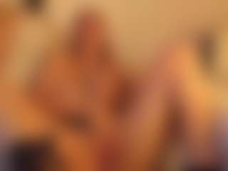 Live cam show with amber-disney - Mature on StripNow