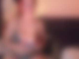 Live cam show with amber-disney - Living Room on CamClone