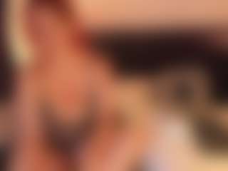 Live cam show with amber-disney - Bedroom Mature on Camsoda