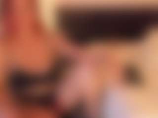 Live cam show with amber-disney - Cuckold on studioflirtlive.com