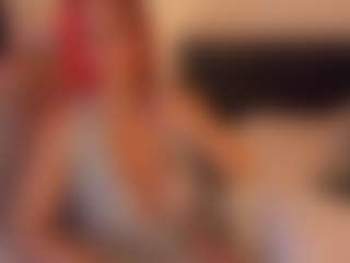 Live cam show with amber-disney - Amateur on CamClone