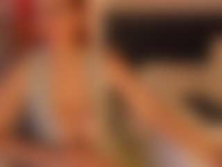 Live cam show with amber-disney - Big Tits MILF on Hubzter Live
