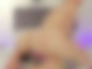 Live cam show with helen-moorex - Toys on Fapmatic.com