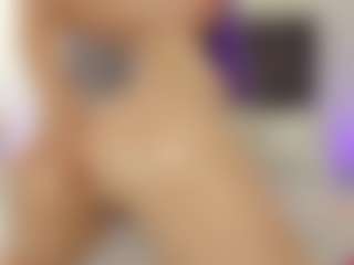 Live cam show with helen-moorex - Shaved Pussy on Camsoda