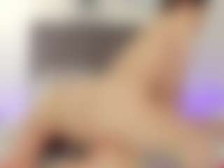 helen-moorex's Live Sex Cam Show