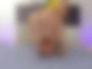 Live cam show with helen-moorex - Bedroom on Dolls Live