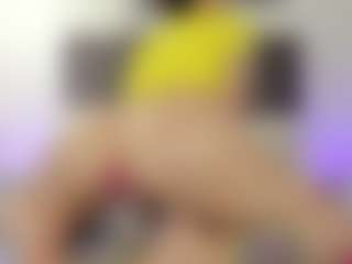 Live cam show with helen-moorex - Teen (18+) on Camiplay Live