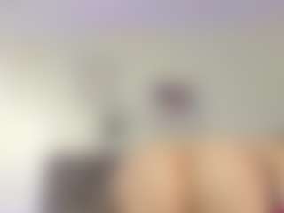 helen-moorex's Live Sex Cam Show