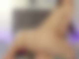 Live cam show with helen-moorex - Red Hair on livesuperchat.net