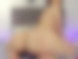 Live cam show with helen-moorex - Petite Young Adult on luckytryst.com