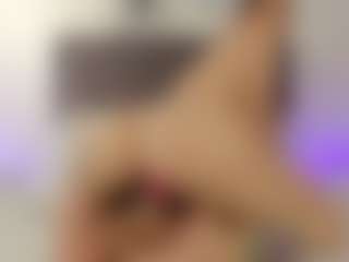 helen-moorex's Live Sex Cam Show