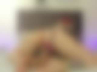 Live cam show with helen-moorex - Lovense Petite on camwithhim.com